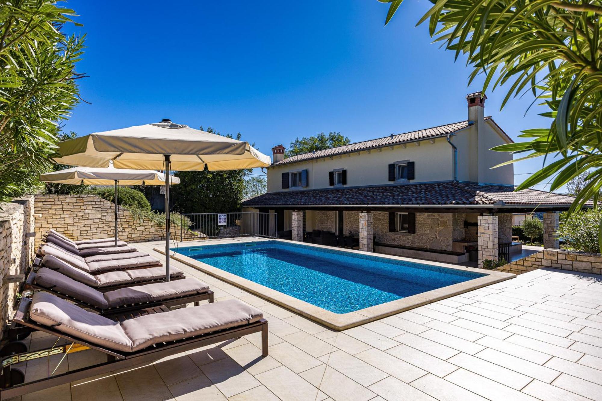 Charming Villa Antoana For Families And Kids In Labin - Rabac With Children Playground & Private Pool Eksteriør billede